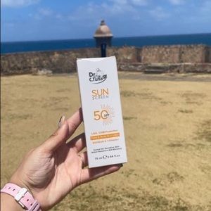 SUNSCREEN 50 SPF FACE & BODY SUNLOTION